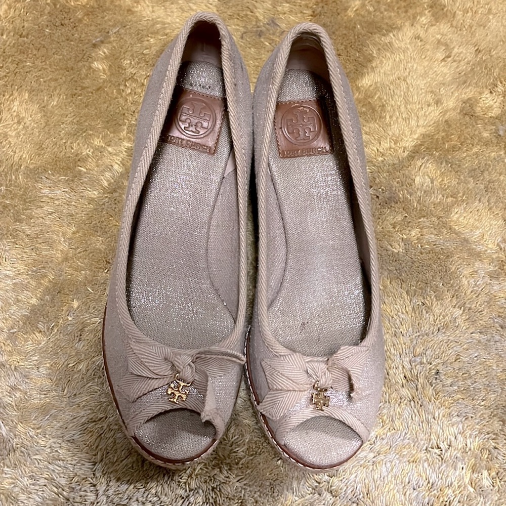 Tori Burch like new wedges